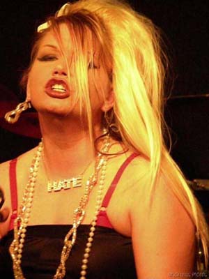 Monika Publik Parking blonde