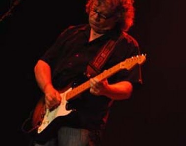 Brian Greenway Interview: April Wine Guitarist talks Guitar Tone (March 2010)
