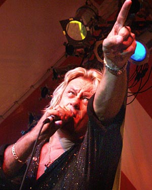Brian Howe singer