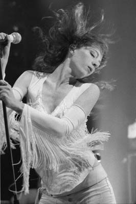 Melissa Auf der Maur live