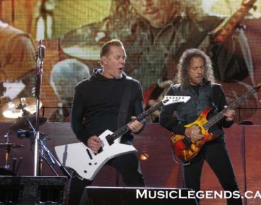 James Hetfield and Kirk Hammett live in Halifax with Metallica