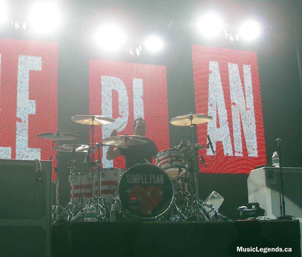 Simple Plan Chuck Comeau