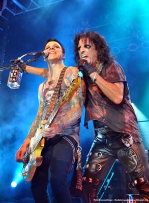 Chuck Garric bass alice cooper