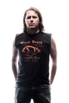 Titans Eve Kyle Gamblin