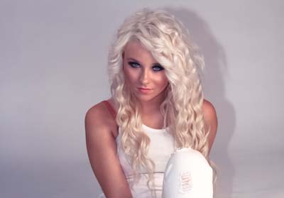 Chelsea Crites blonde