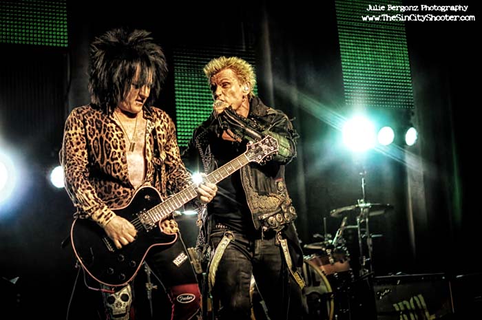 Billy Idol Live on stage