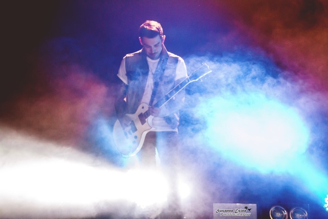 Sleeping With Sirens live