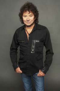 Mickey Thomas singer