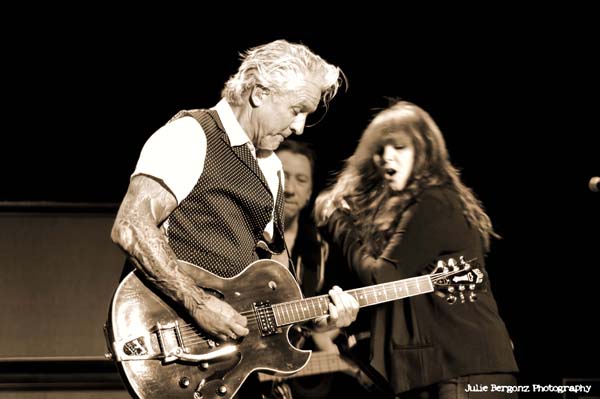 pat benatar and neil giraldo live