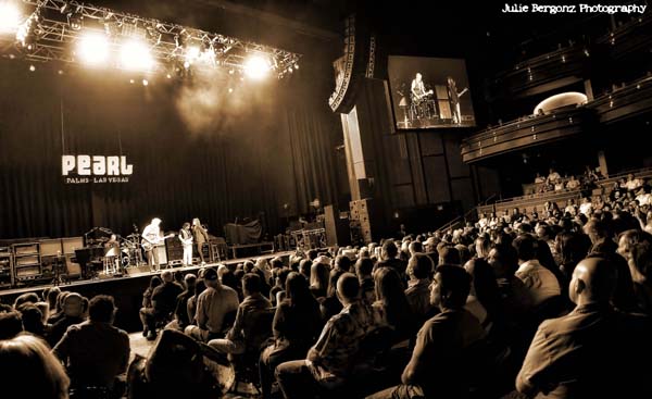 pat benatar and neil giraldo live