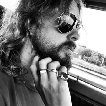 Robert Dahlqvist singer