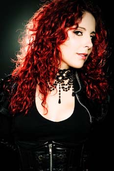 Marcela Bovio singer