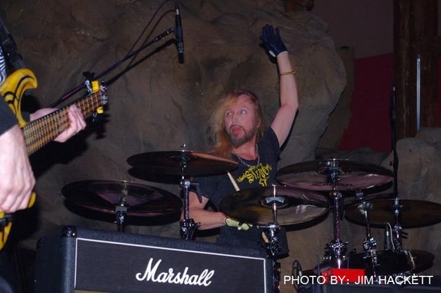 Stryper Live at Wolf Den in Uncasville 2014