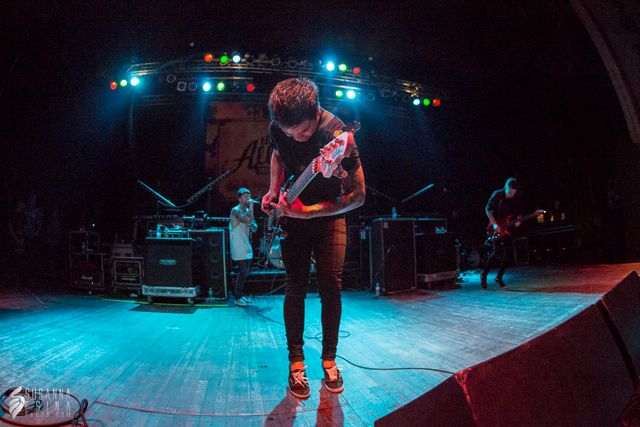 slaves bass player All Stars Tour Worcester