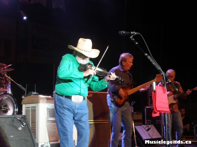 charlie daniels band halifax forum live with bass player