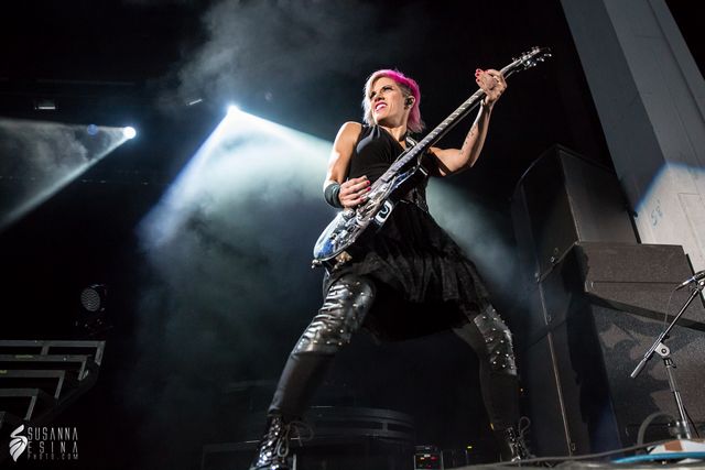 korey cooper short hair Skillet Uproar Festival