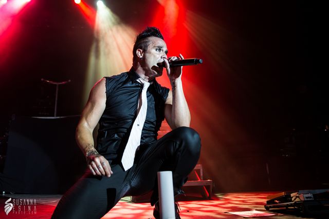 Skillet John Cooper live Uproar Festival
