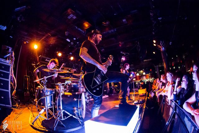 Stars in Stereo guitarist and drummer