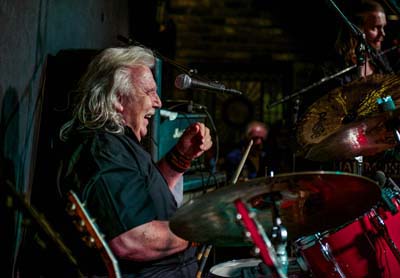 Lee kerslake drummer