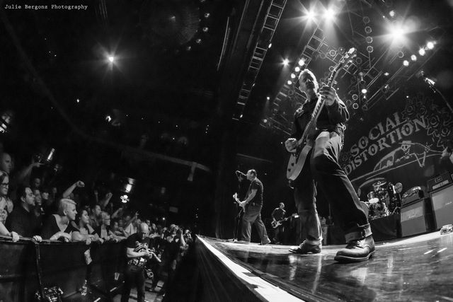 mike ness las vegas live