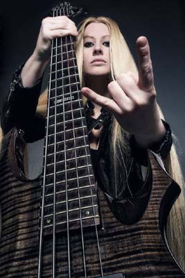 Marloes Voskuil bass model