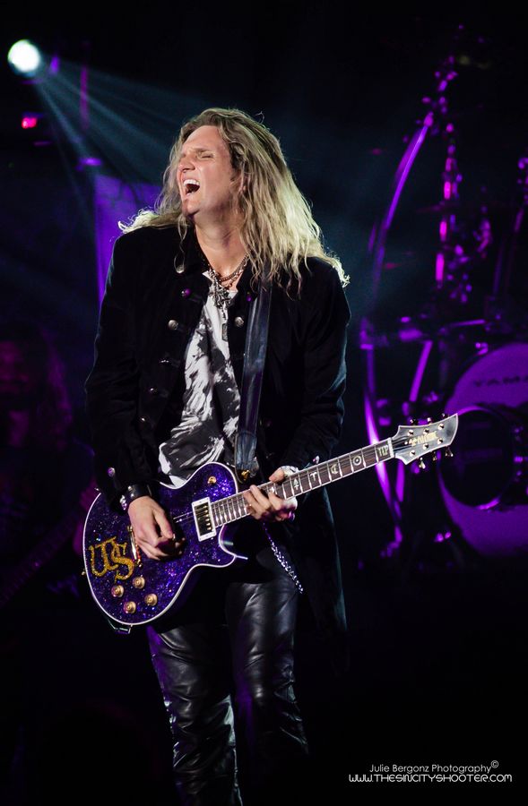 Joel Hoekstra Whitesnake the joint hard rock hotel on stage