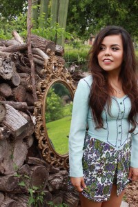 Madelyn Victoria country singer