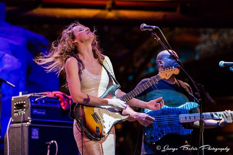 Ana Popovic mohegan sun