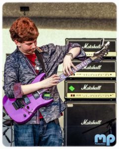 Tyler Morris guitarist