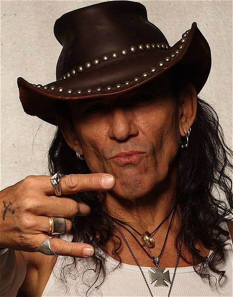 stephen pearcy singer