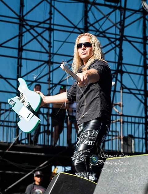 chris sanders breaks guitar